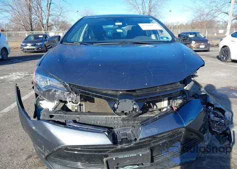 2018 Toyota Corolla Le z USA, uszkodzony, nr VIN 2T1BURHE4JC005291